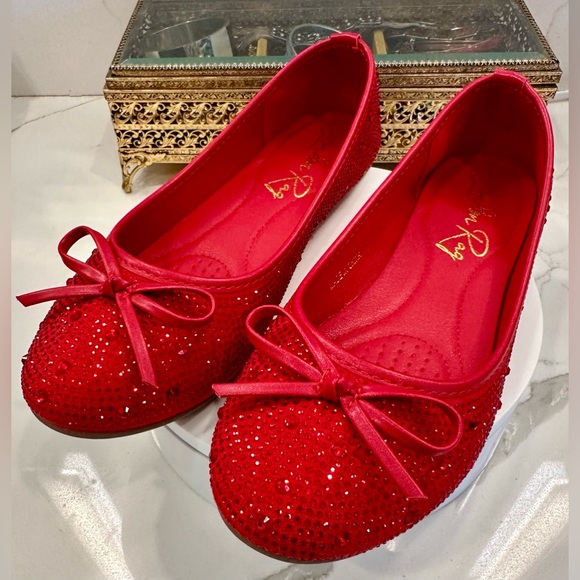 London Rag - “Ruby Slipper” Flats - NWOT - 8 - Picture 1 of 17